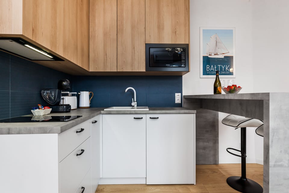Deluxe Apartment | Private kitchenette | Espresso maker, coffee/tea maker, electric kettle, freezer
