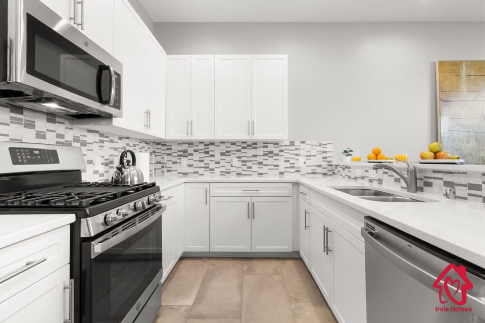 Fully equipped kitchen