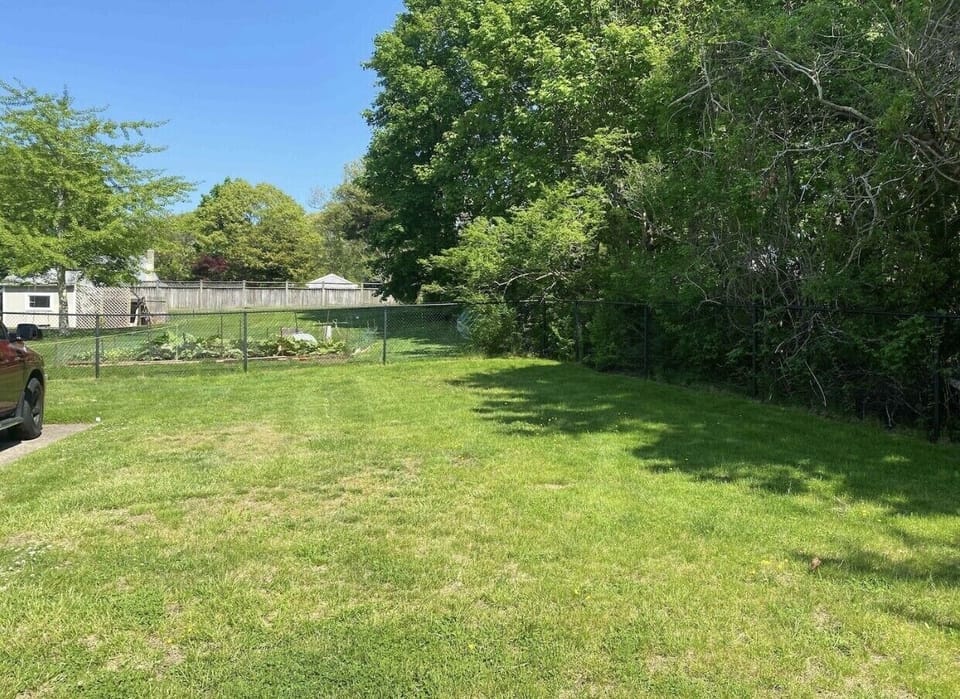 Side yard