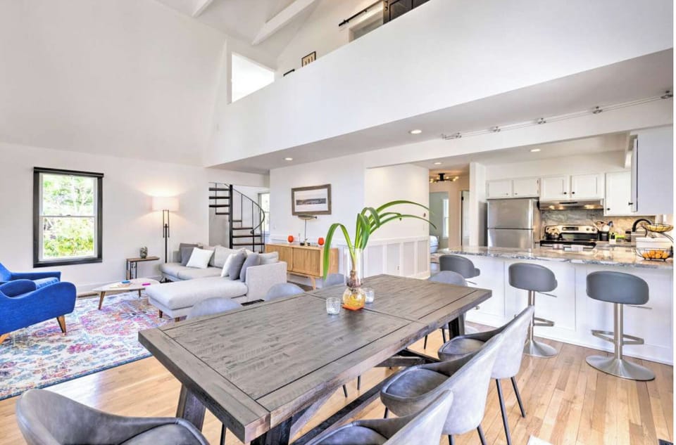Great Room / Dining area