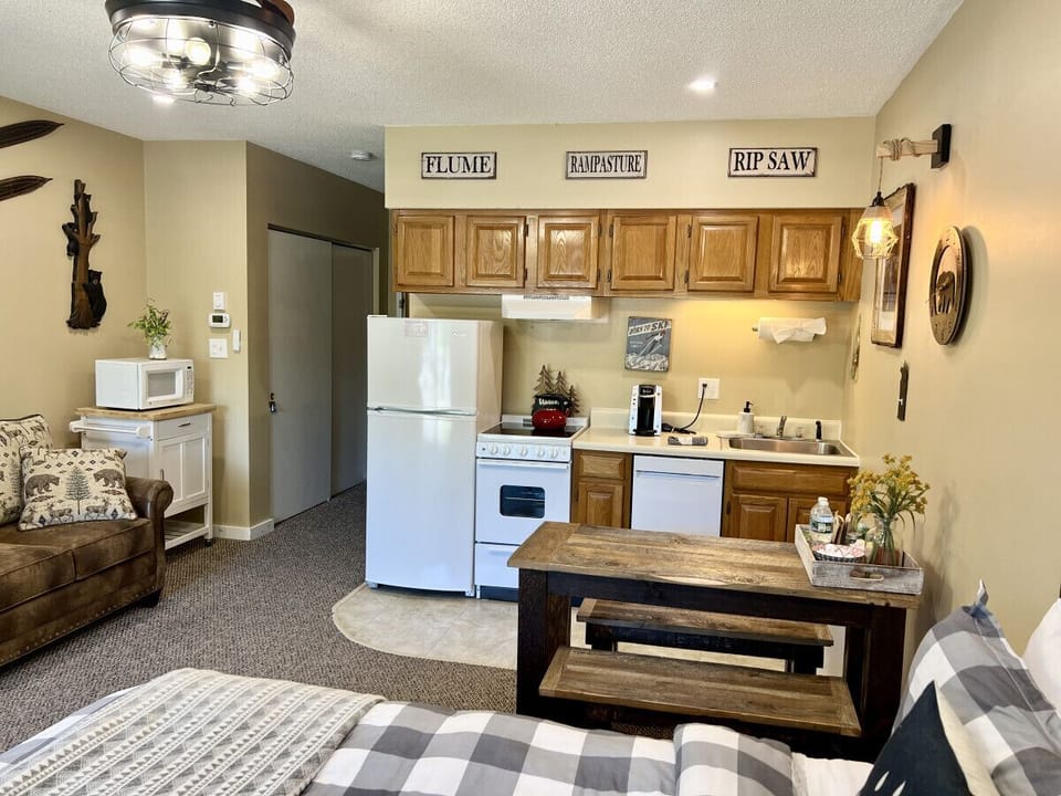 Enjoy your home cooked meals with our kitchen
