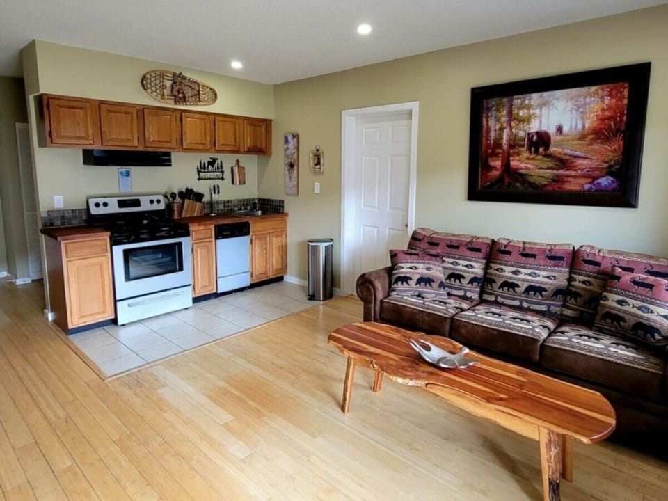 Welcome to our beautiful 1 bedroom condo!