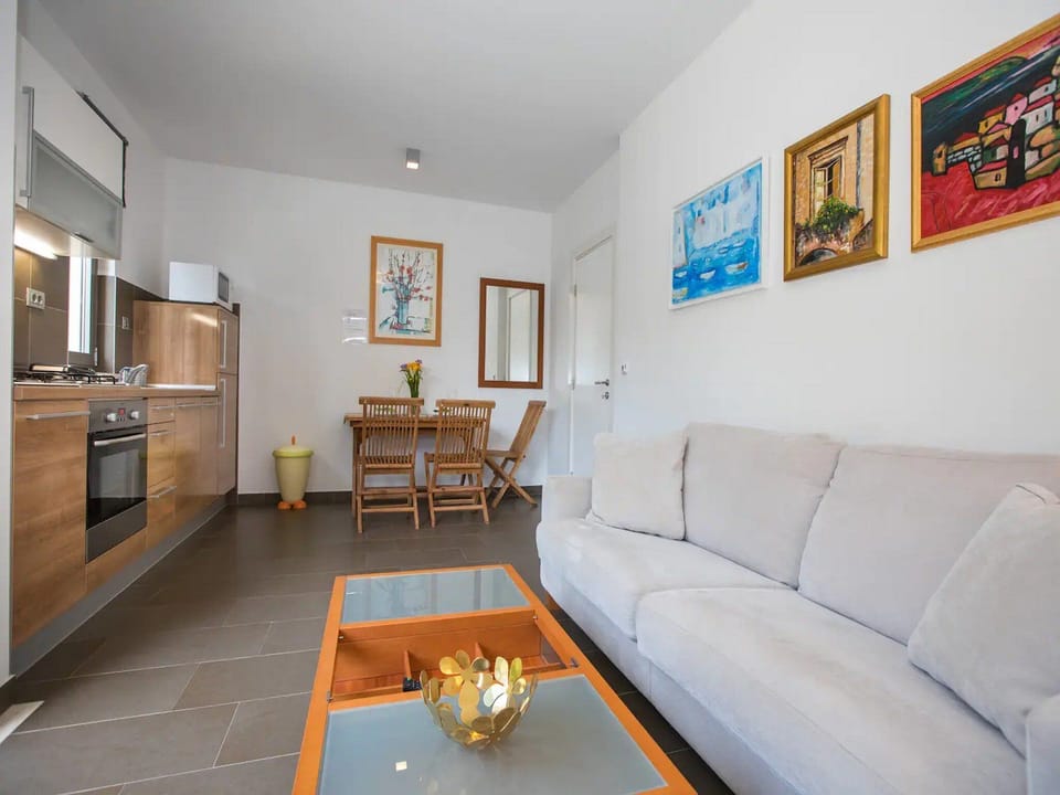 Apartment (One Bedroom Apartment with Terrace) | Interior