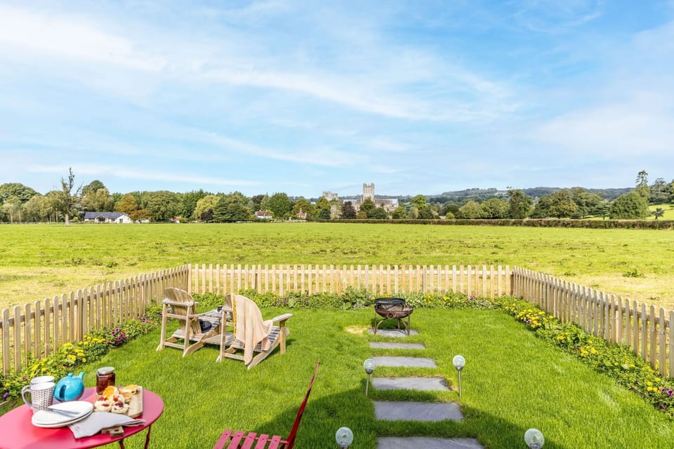 Garden and farm land - The Nave, Cathedral View