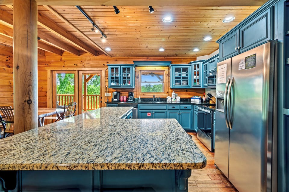 The well-equipped kitchen is sure to please the chef(s) in your group.