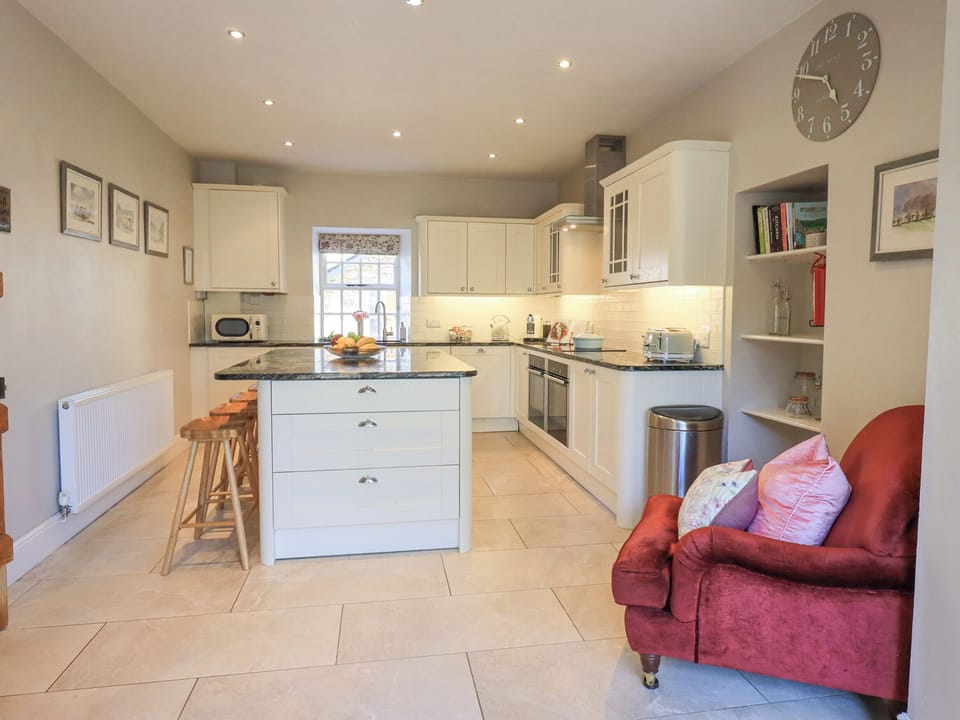 Cottage | Interior