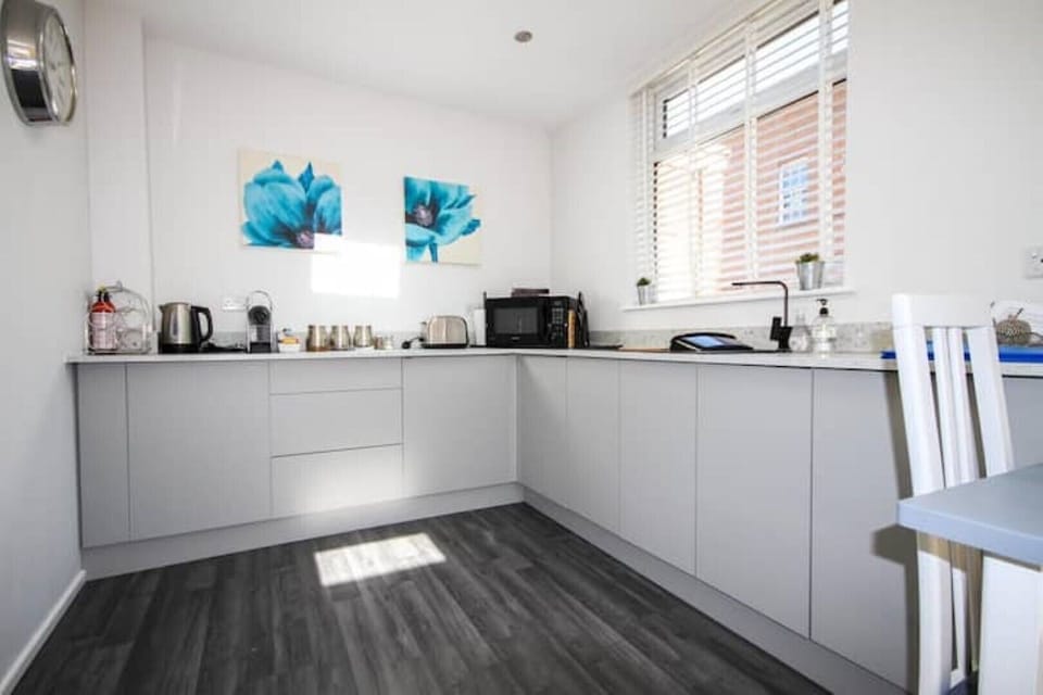 Modern kitchenette. Complimentary tea and coffee. 