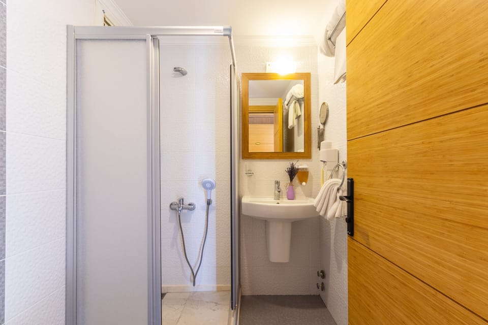 Double Room, 1 Double Bed, Non Smoking, Pool View | In-room safe, desk, laptop workspace, soundproofing