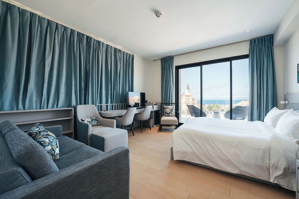 Executive Studio Suite, 1 King Bed with Sofa bed, Balcony, Ocean View | View from room