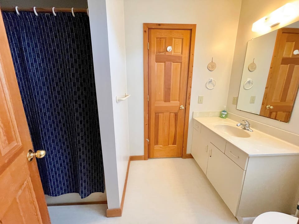 Shared Bath, Second Floor