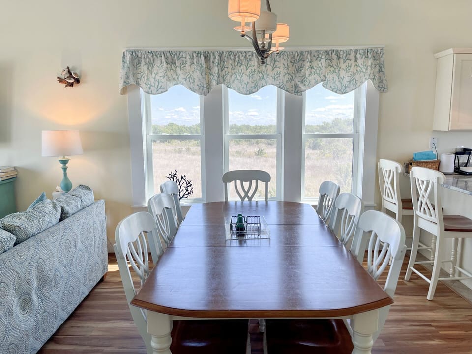Dining Area, Second Floor