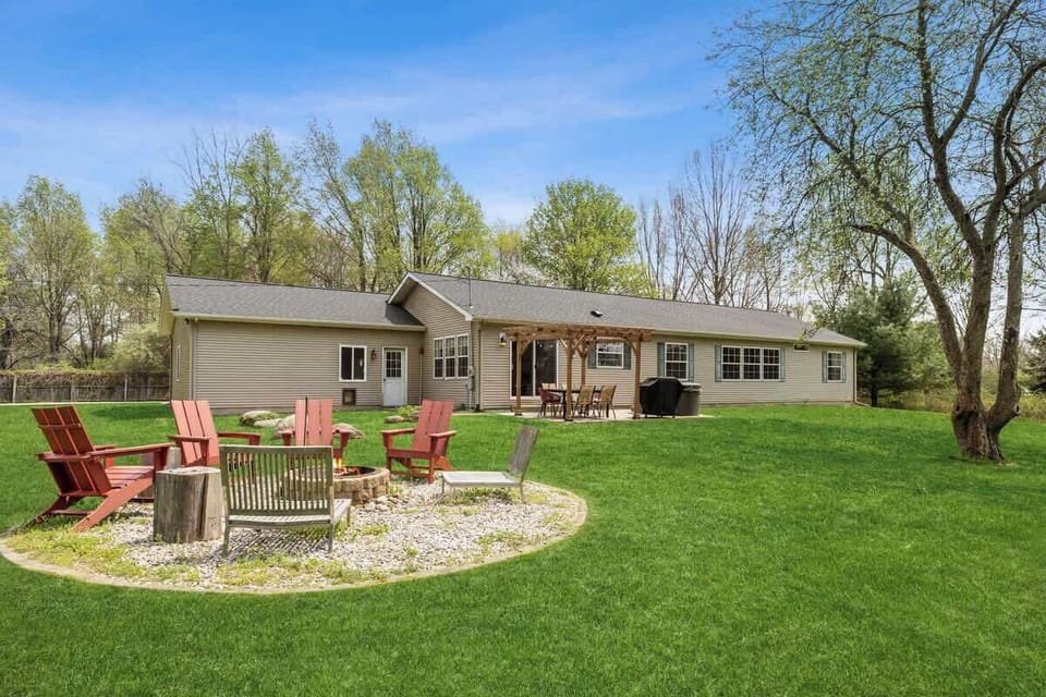 Good times & great conversation are waiting for you in the backyard.