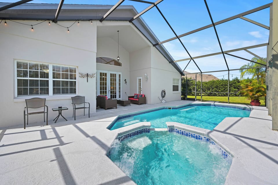Private screened in pool
