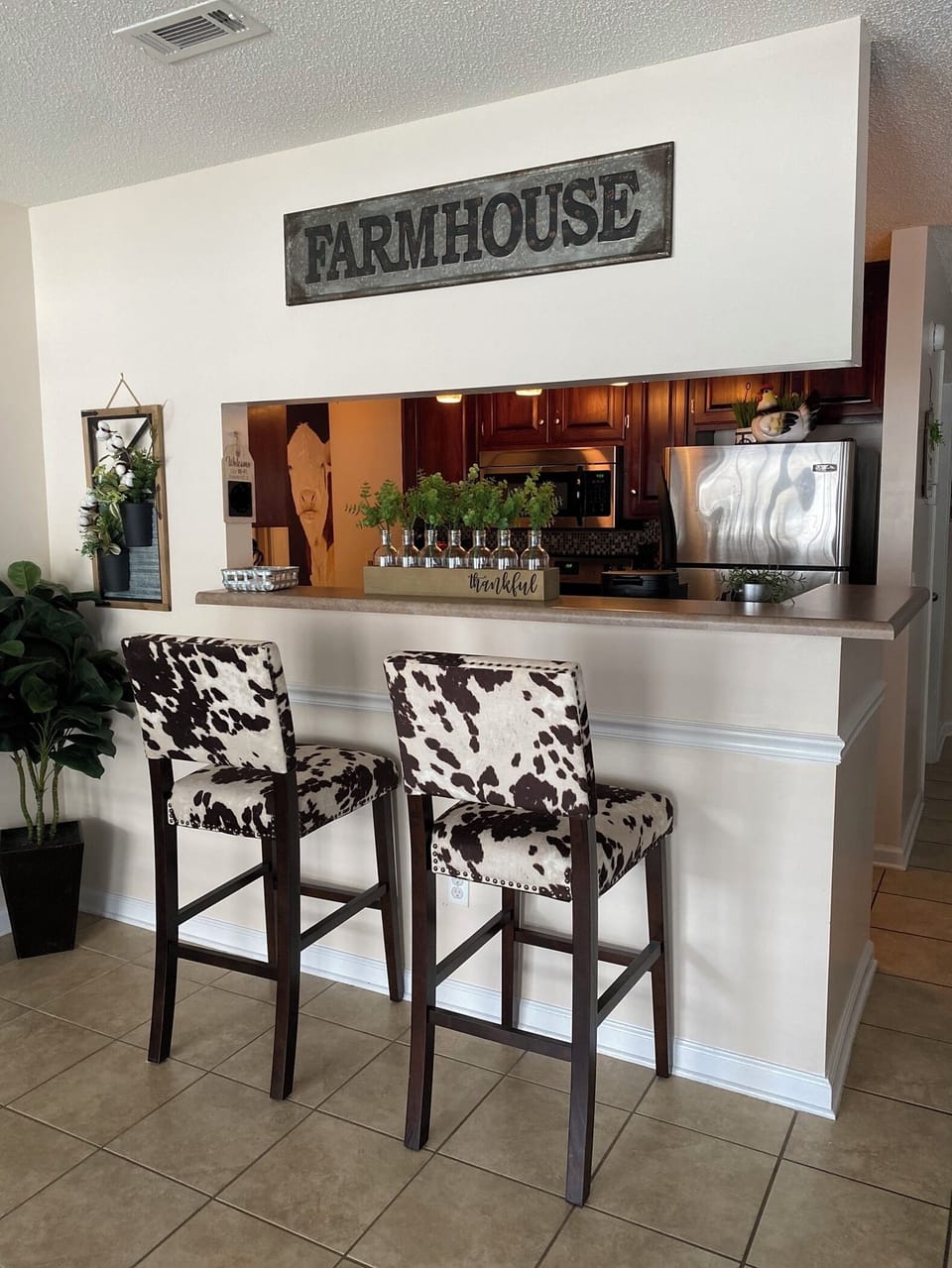 Extra dinning space!