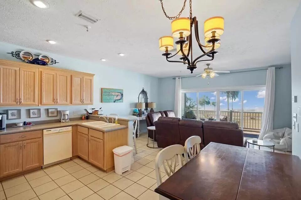 Open Concept Kitchen/Living