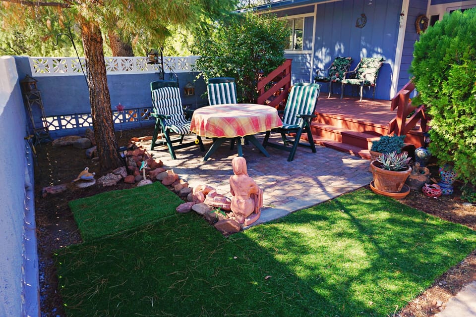 Enjoy a morning cup of coffee on the front porch. Also perfect for stargazing!