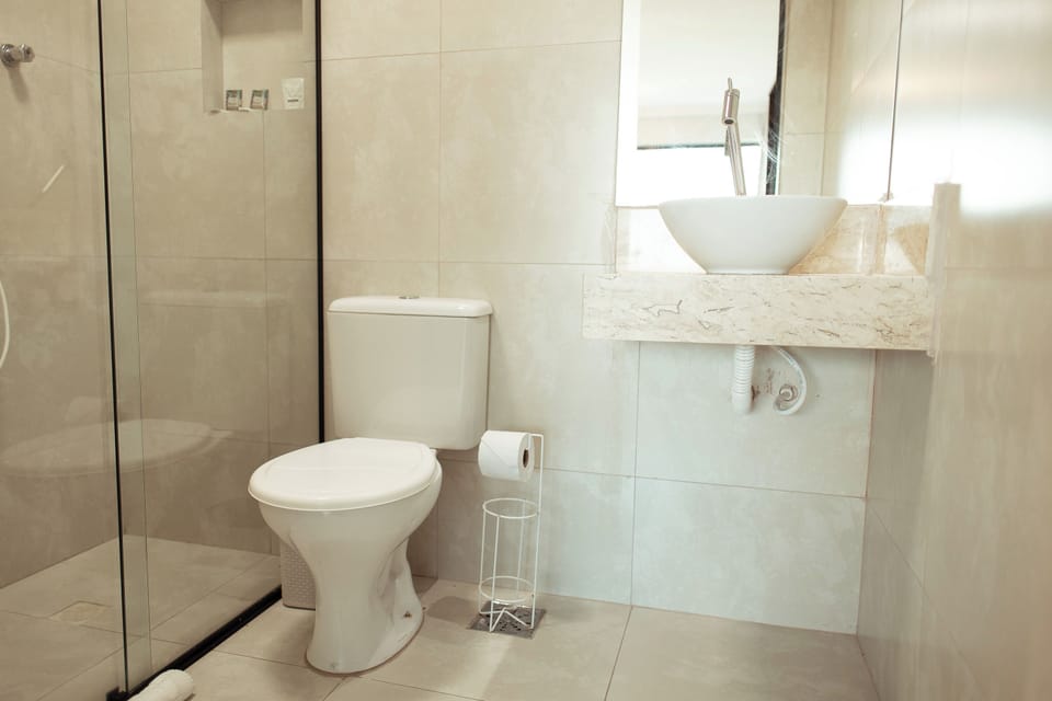 Towels, soap, shampoo, toilet paper