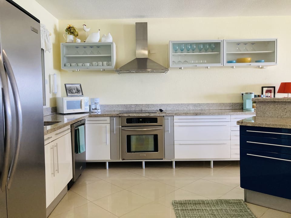 Full Size Kitchen