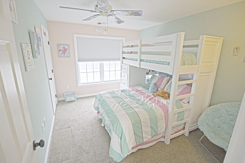 Guest 3 - bunk beds.  Double on bottom