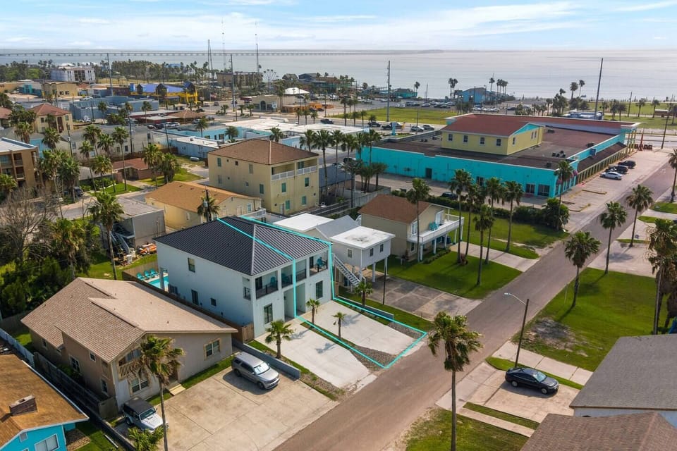 Prime island location just steps from the beach
