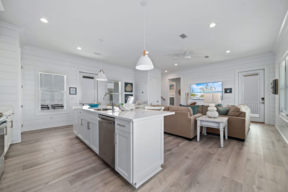 This nice and open concept allows for larger groups to hang out easily.