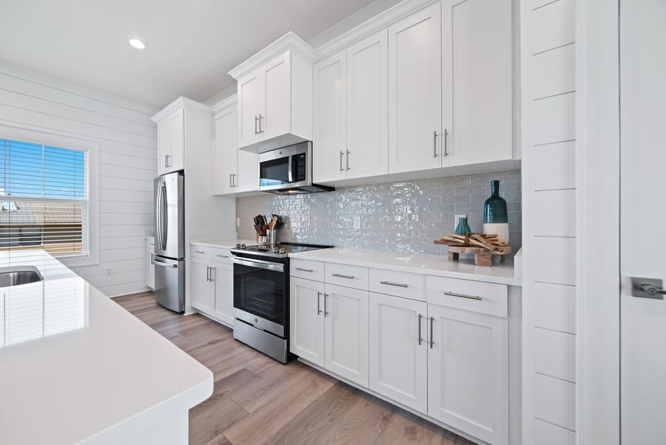 Our kitchen has everything you need (crockpot, rice maker, blender, utensils)