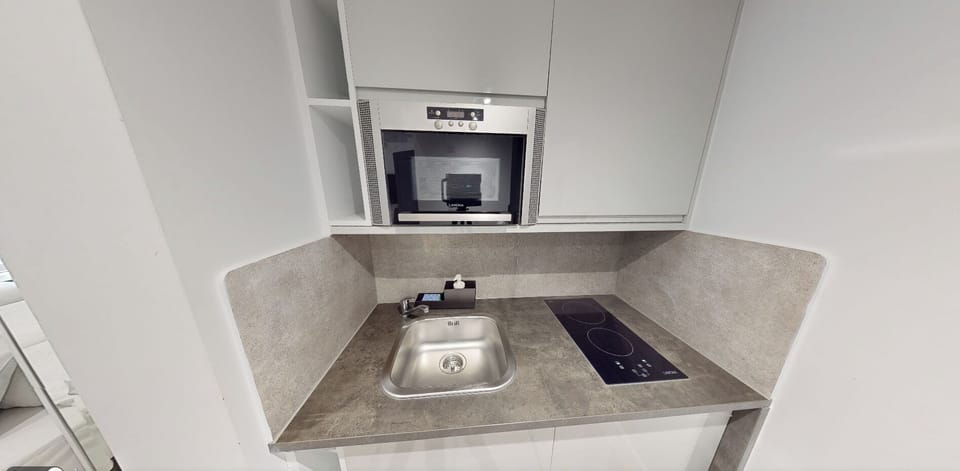 Cosy Family Studio | Private kitchenette | Fridge, microwave, stovetop, electric kettle