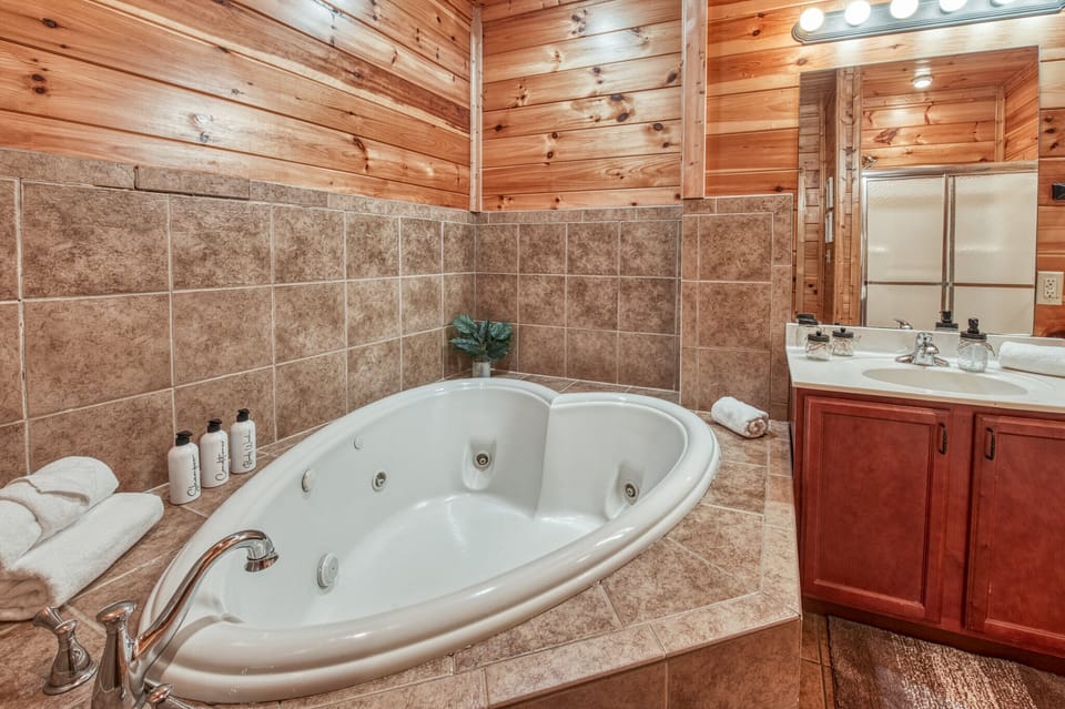 Jetted heart shaped tub