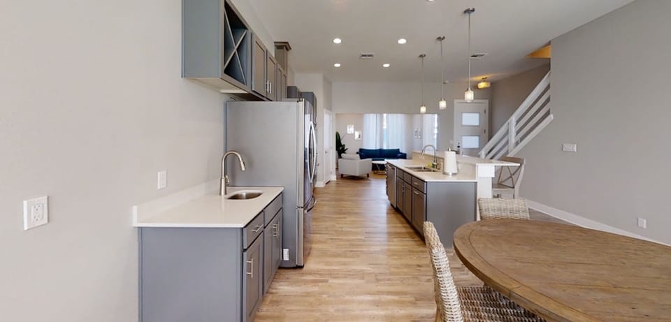Wet bar next to the kitchen to prepare your favorite drinks