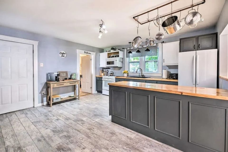 Pots and Pans | Complimentary Coffee Station | Full Size Refrigerator