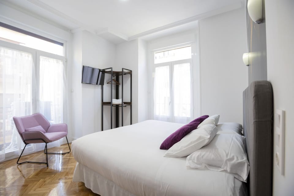 Superior Double Room, 1 Double or 2 Twin Beds | Down comforters, in-room safe, individually decorated, desk