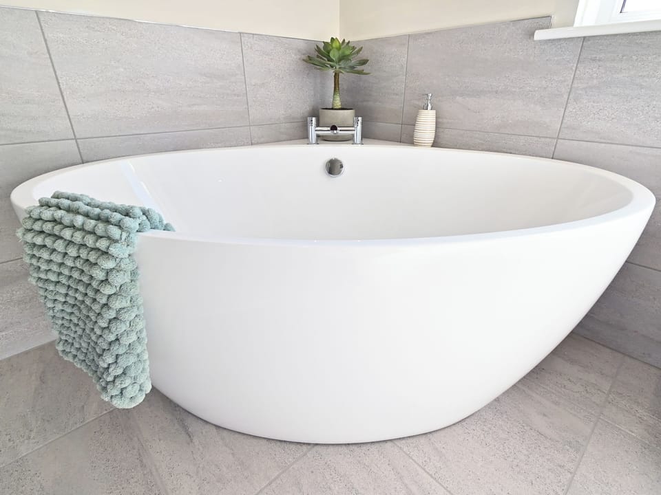 Bathroom | Taigh An Uillt, Kames, near Tighnabruaich