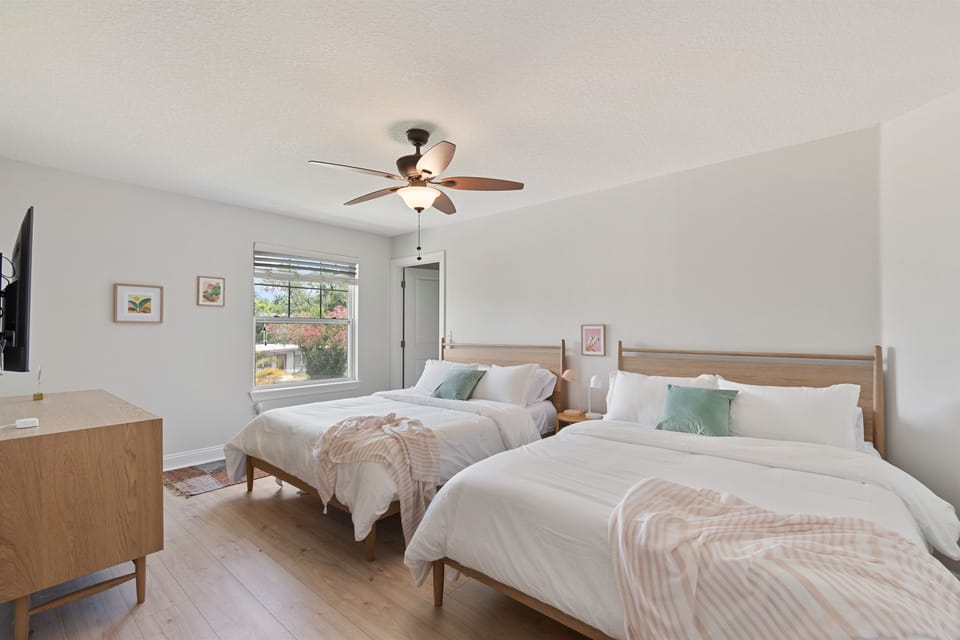 Guest Bedroom 3: two queen beds and smart TV