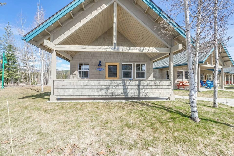 Cute exterior photo of the bungalow.