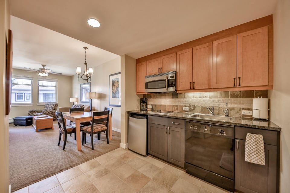 Open Kitchen