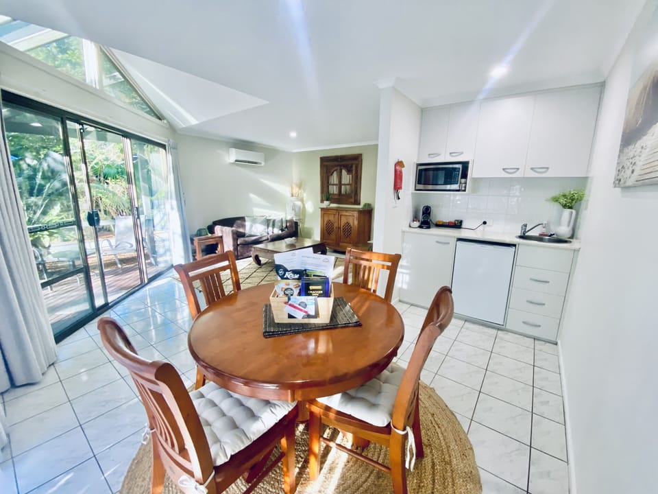 Dining and kitchenette