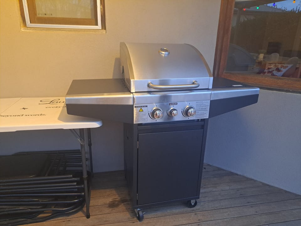 BBQ available on front deck
