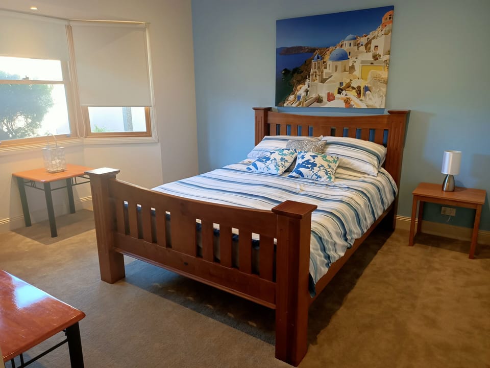 Mediterranean Blues bedroom: 1 queen bedroom overlooking front garden