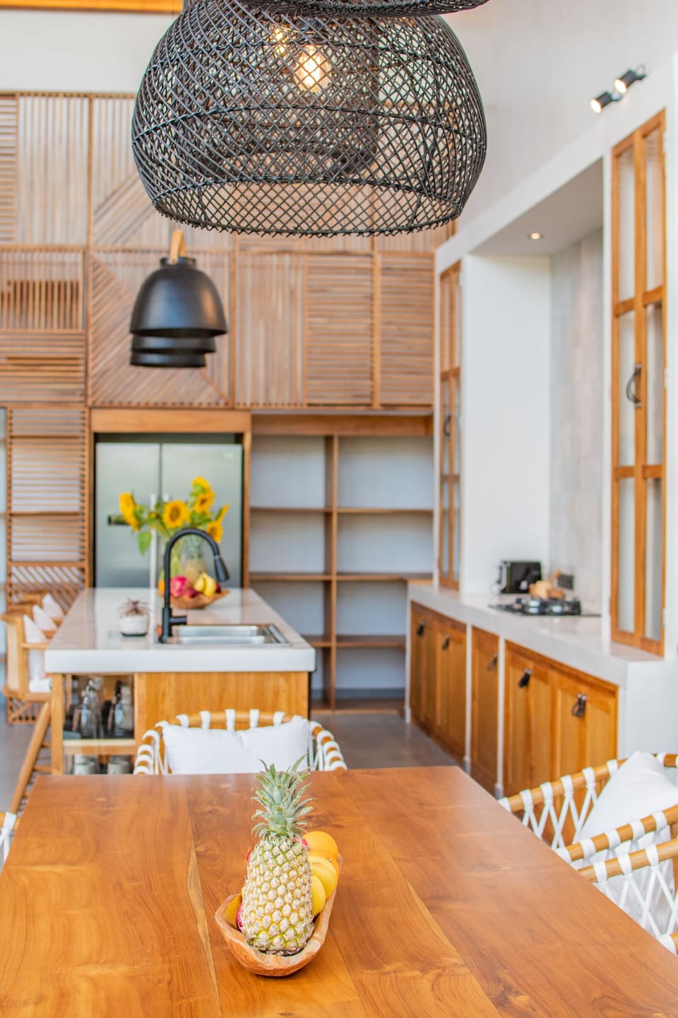 Deluxe Villa | Dining room