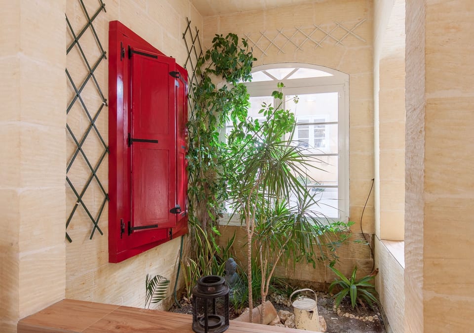 Family House, Multiple Bedrooms (Twilight Gozitan Farmhouse With Pool) | Interior
