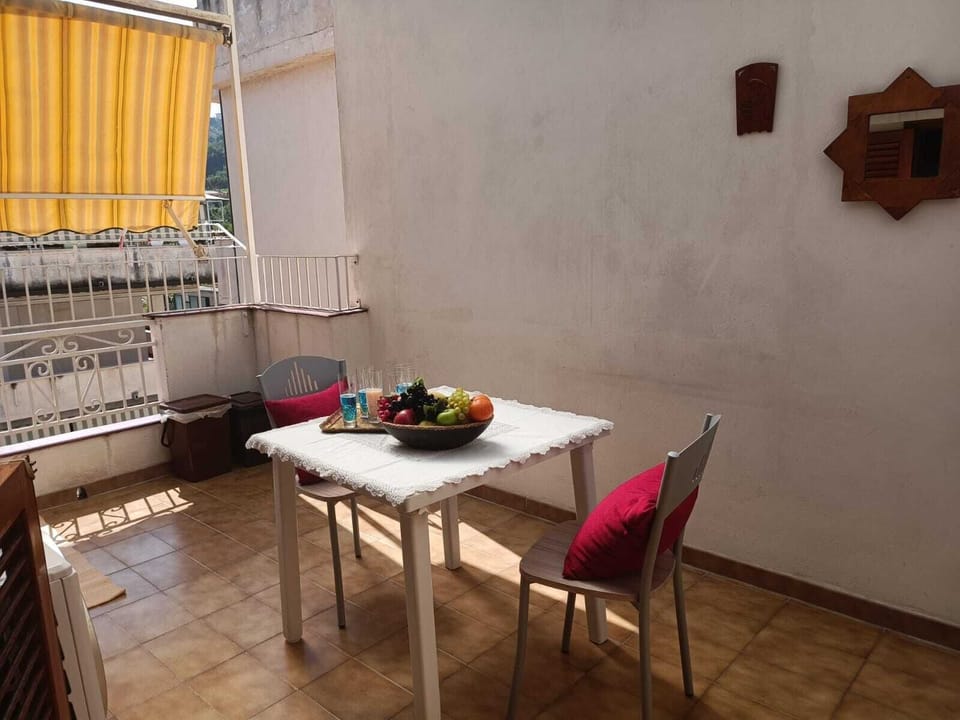 Apartment | Terrace/patio