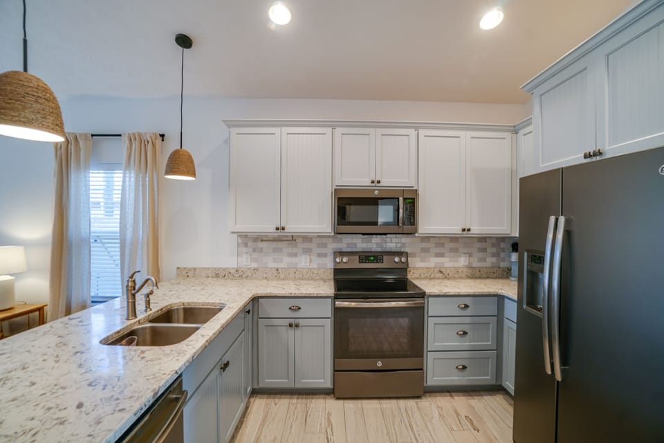 House, 3 Bedrooms, Private Pool | Private kitchen | Full-size fridge, microwave, oven, stovetop