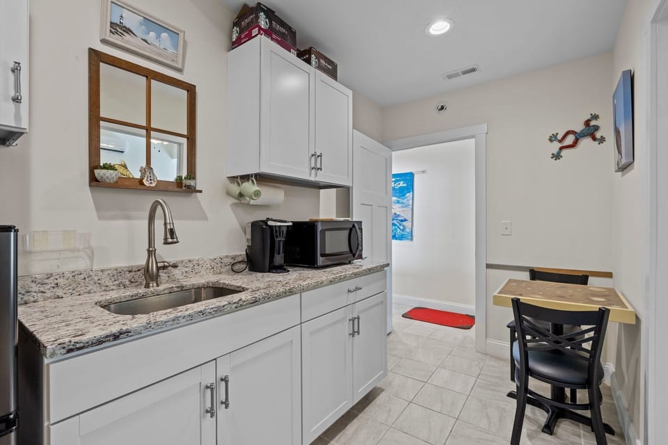 Kitchenette