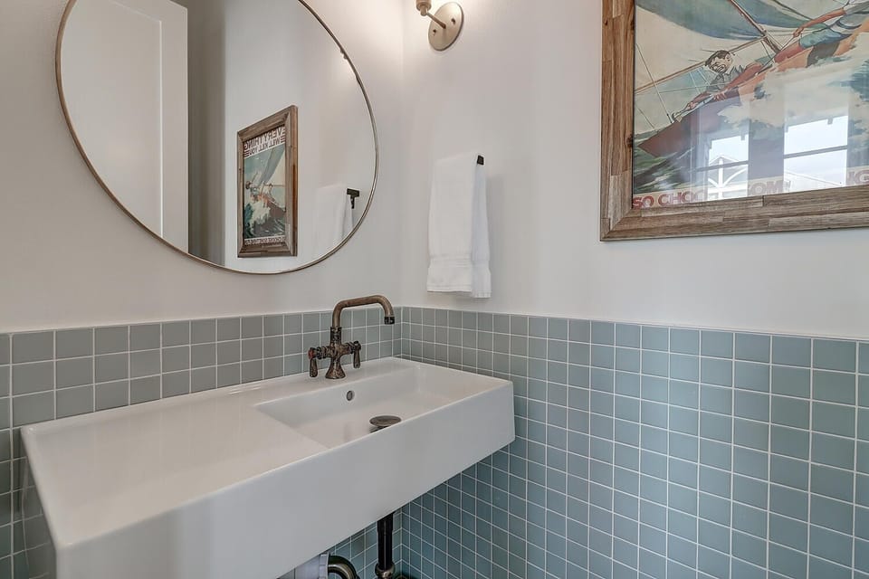 1st Floor, Powder Room
