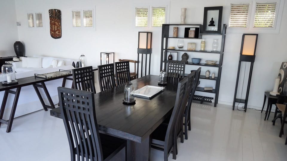 Kitchen & Dining Area