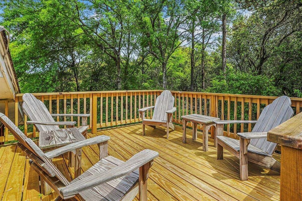 Sundeck 2024