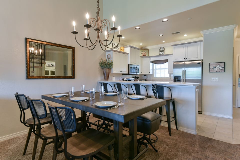 Easy access to kitchen