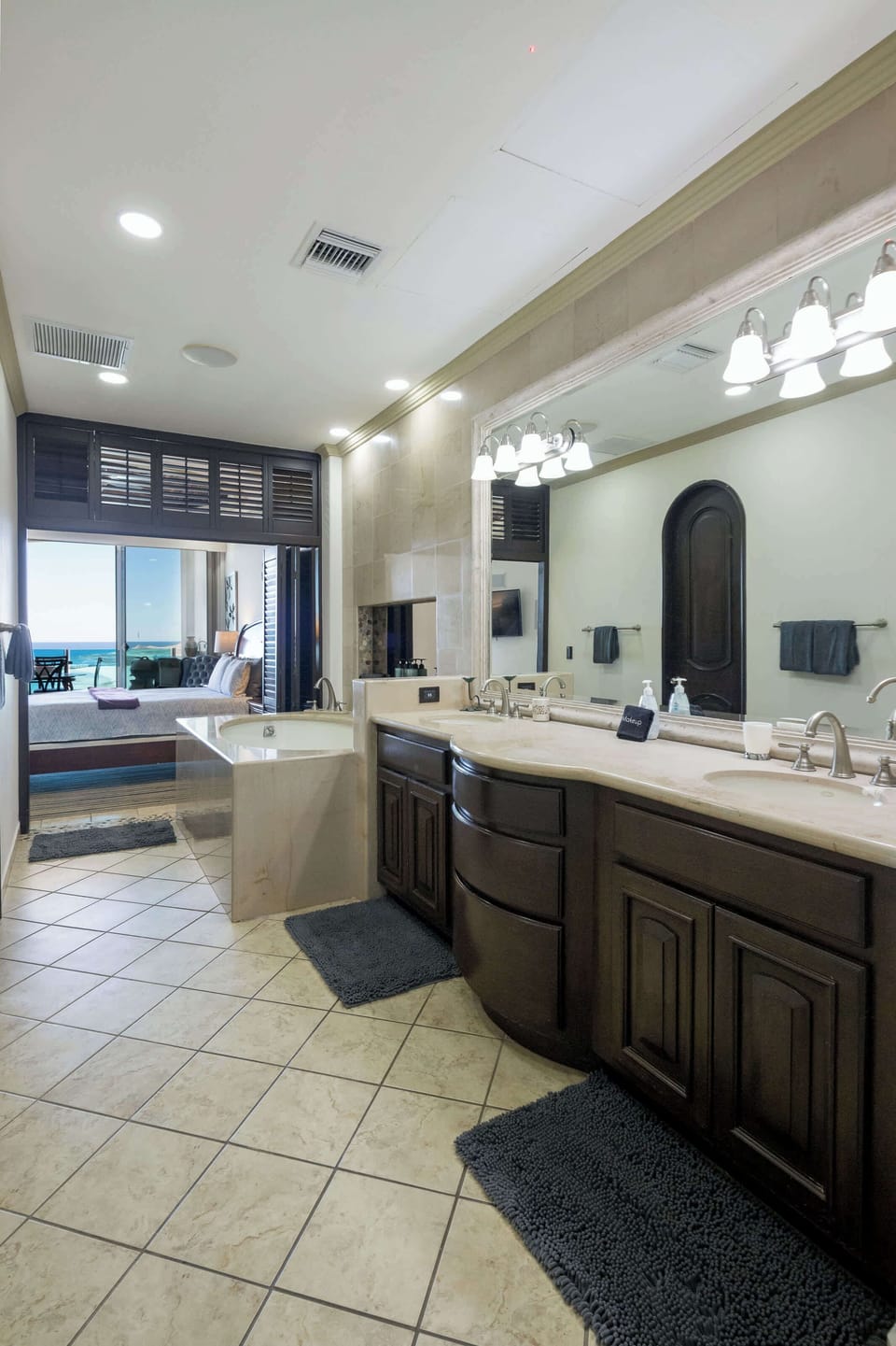 Master bathroom with Ocean view