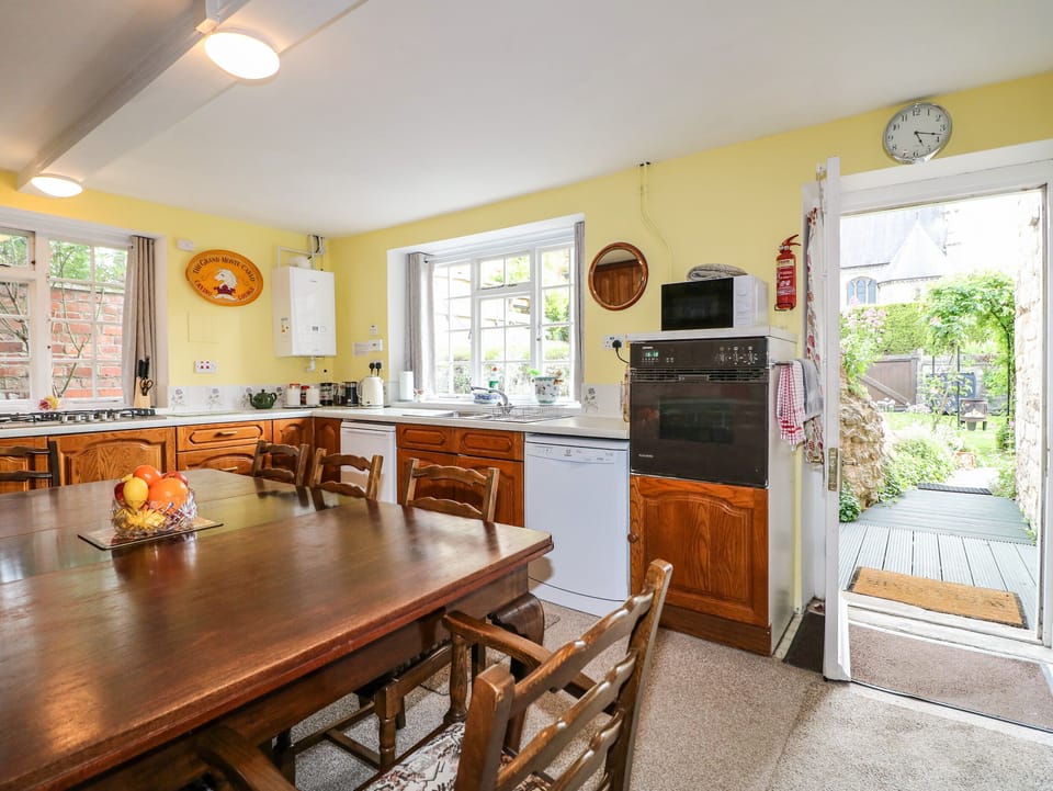 Cottage | Interior