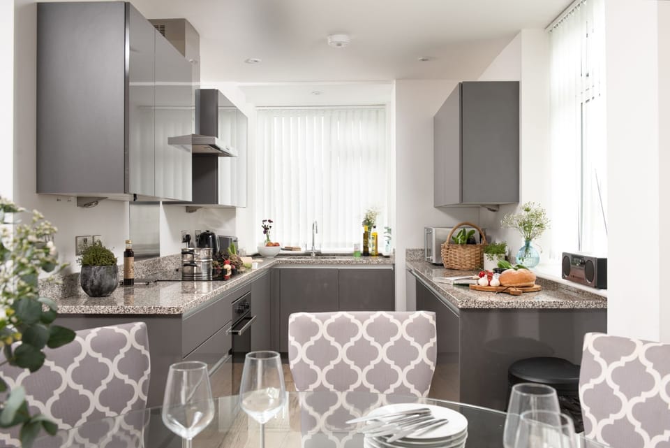 Kitchen and dining area -  Kingsley House